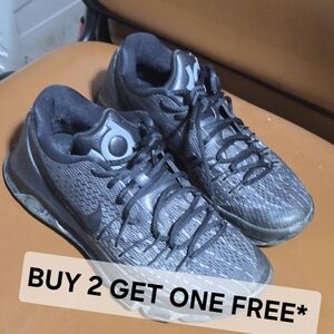 BUY 2 GET ONE FREE* Nike KD 8 Blackout Sneakers Size 7.5m/9w
